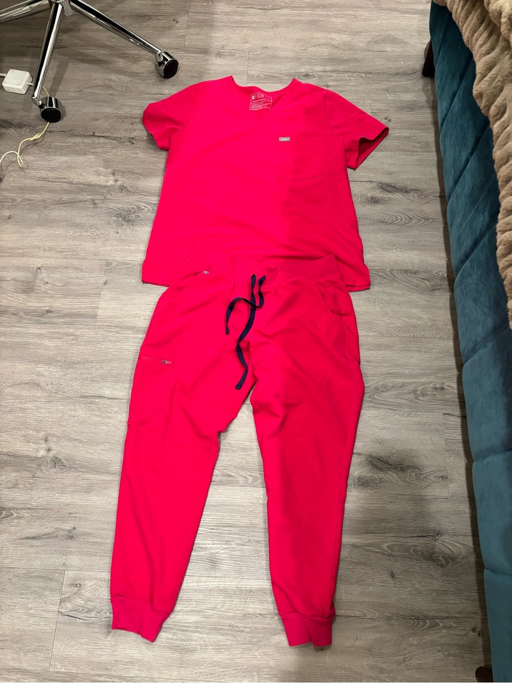 Figs Hot Pink Scrub Set